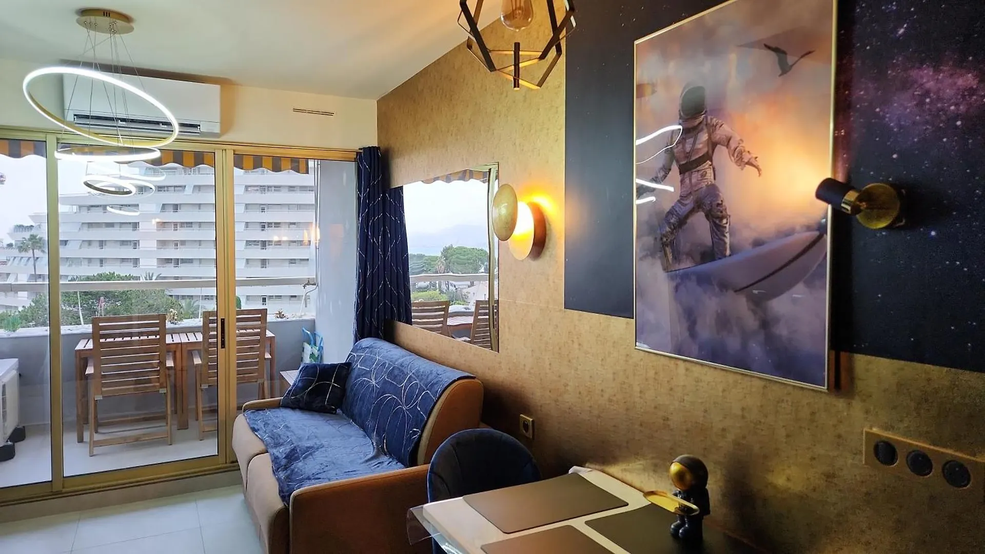 L'Astronaute - Balcon Vue Mer - Clim - Place Parking Privee - Marina Baie Des Anges Villeneuve-Loubet 0*,  France