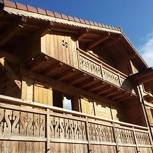  Chalet Magnifique Chalet Au Cœur Du Village Du Reposoir France